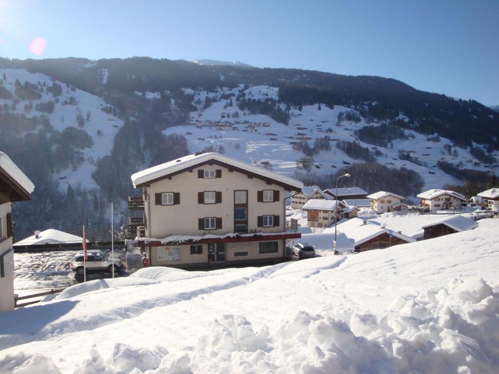 Hotel Old-Jnn Saas im Prattigau 外观 照片