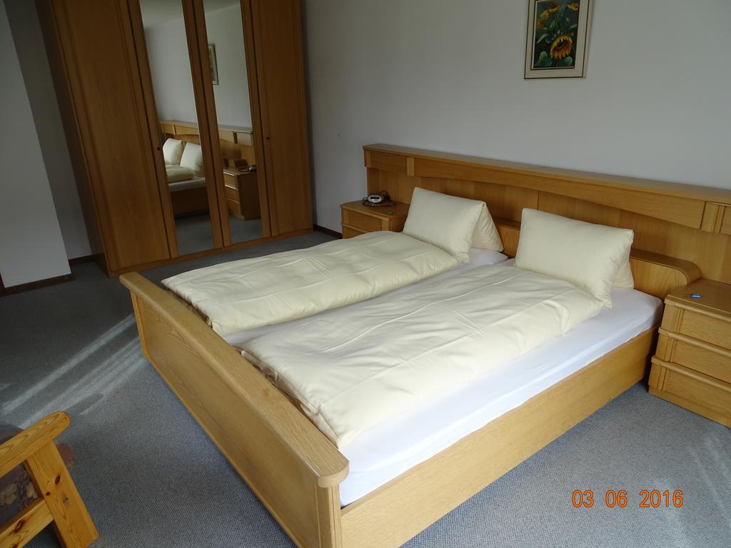 Hotel Old-Jnn Saas im Prattigau 客房 照片
