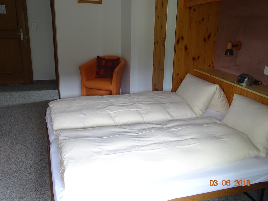 Hotel Old-Jnn Saas im Prattigau 客房 照片